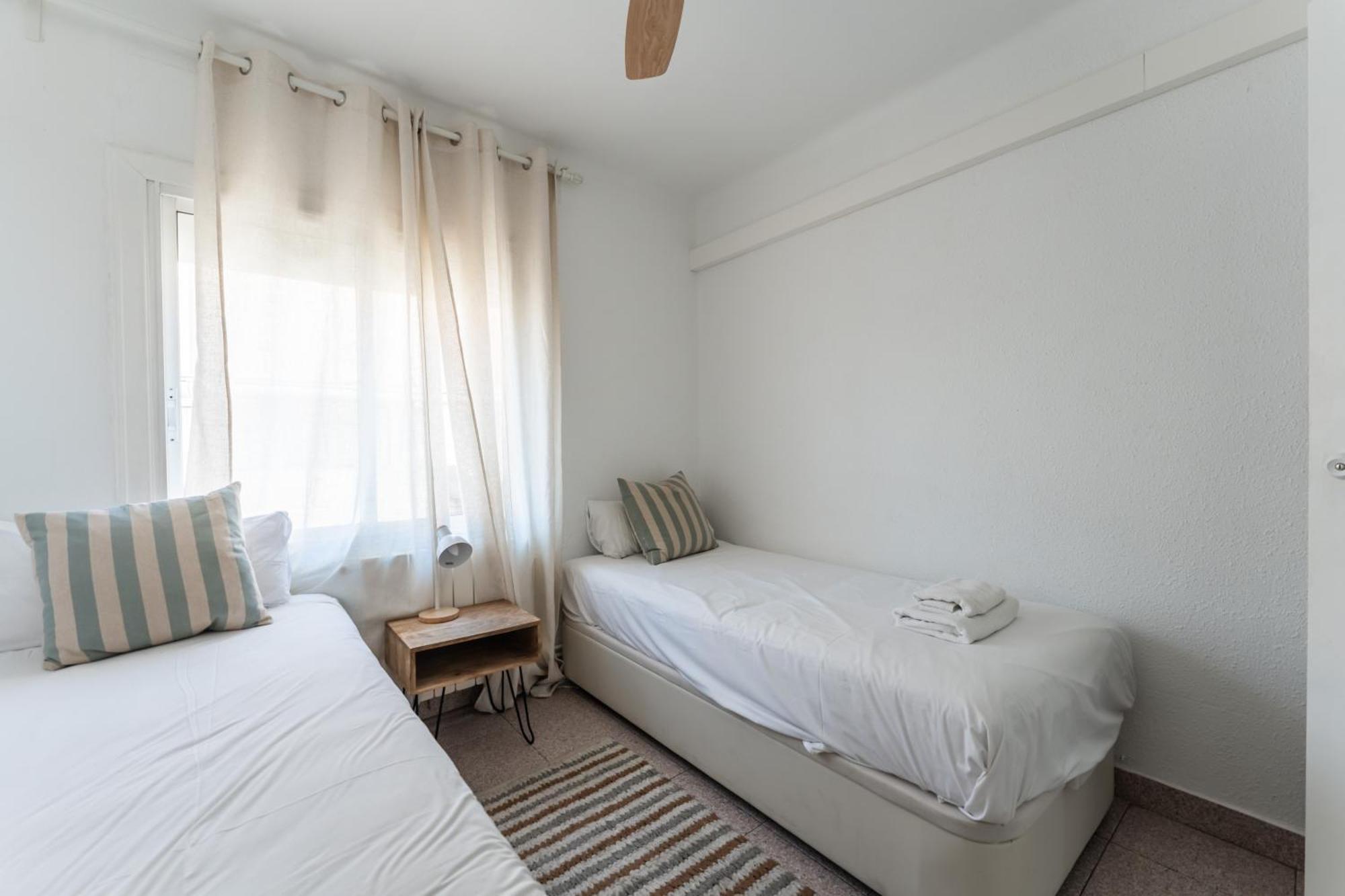 Feel Welcome Barcelona 10 Cornellà de Llobregat Εξωτερικό φωτογραφία